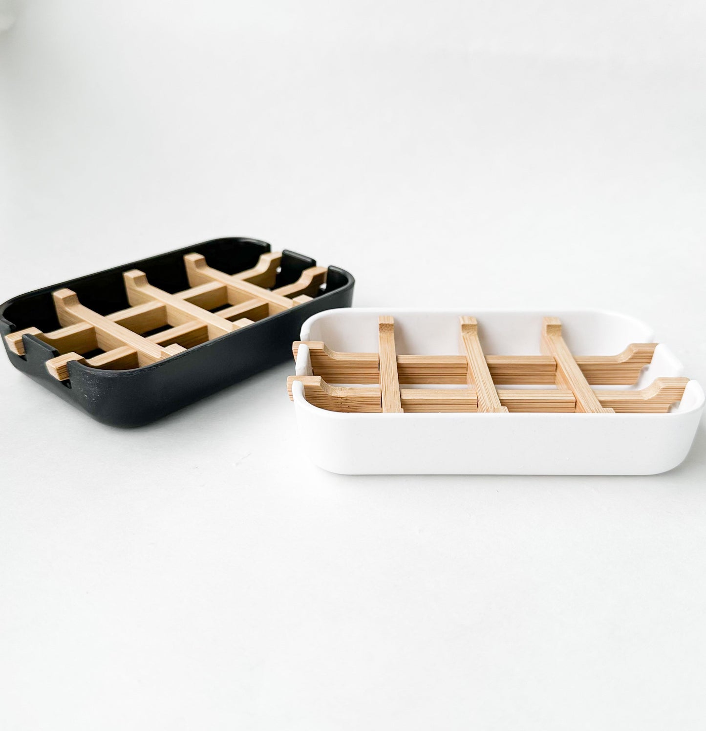 Bamboo & Cornstarch Soap Dish – Biodegradable 2-Layer Design for Longer-Lasting Soap
